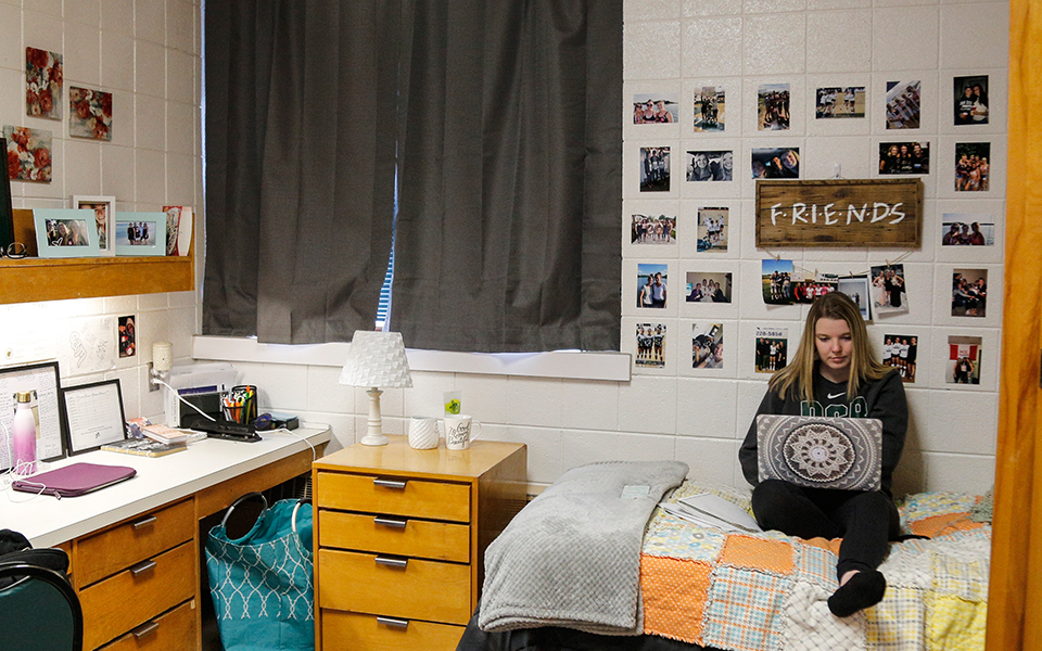 dorms-slide01.jpg