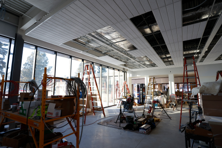 DiningCenter380.jpg